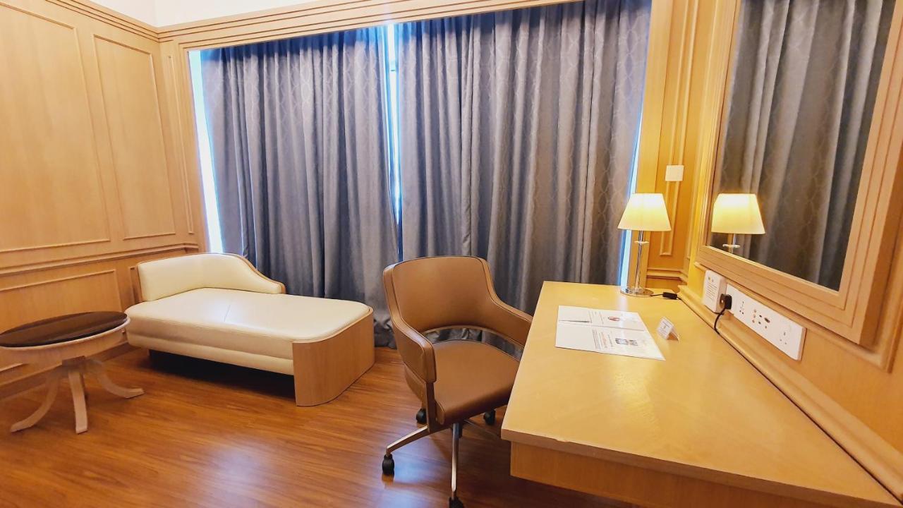 Royale Chulan Penang Otel George Town Dış mekan fotoğraf