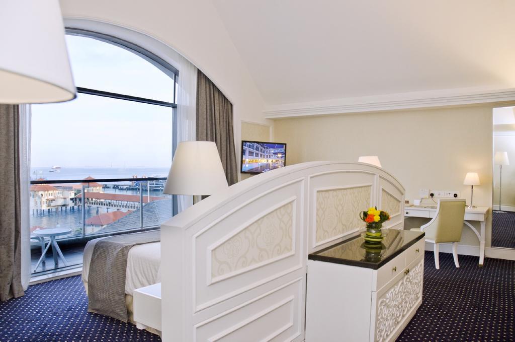 Royale Chulan Penang Otel George Town Oda fotoğraf